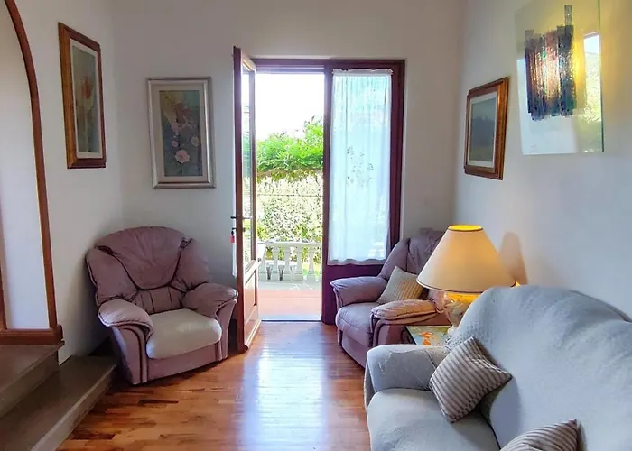 Casa di campagna Le Quattro Stagioni Massa (Tuscany)